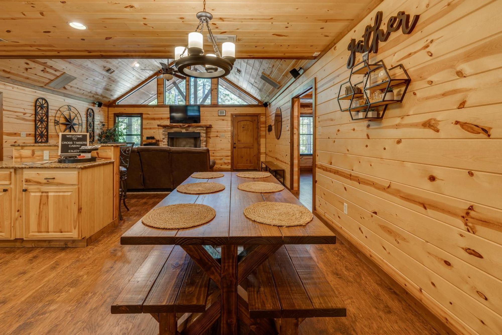 Cross Timbers Cabin On The Grove'S 25-Acres Broken Bow Exterior photo